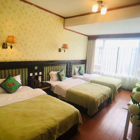 Shuxiang Hotel Mount Emei Ъмейшан Екстериор снимка